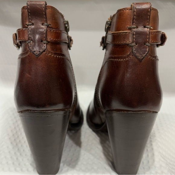 Frye Leather Jenny Seam Ankle Bootie Classic Womens size 6 B Deep Brown Zipper - Picture 3 of 15